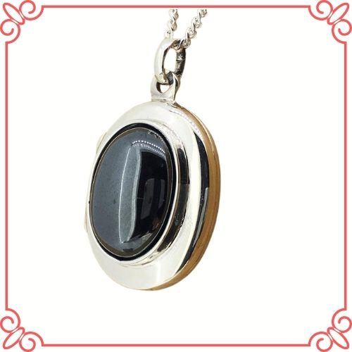 Hematite Healing Properties - Hematite Sterling Silver Photo Locket Gemstone Jewellery - TheEmeraldTiger